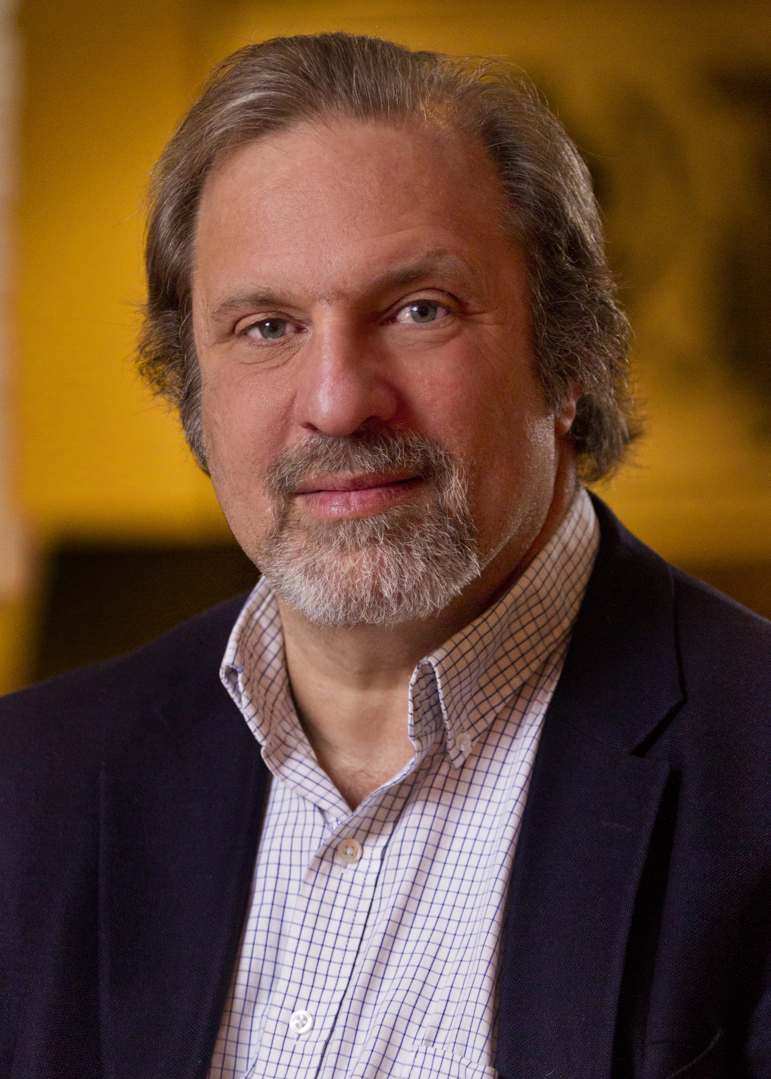 Headshot of Dr. Thomas Mellman